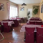 Au Saint Roch - Hôtel et Jardin