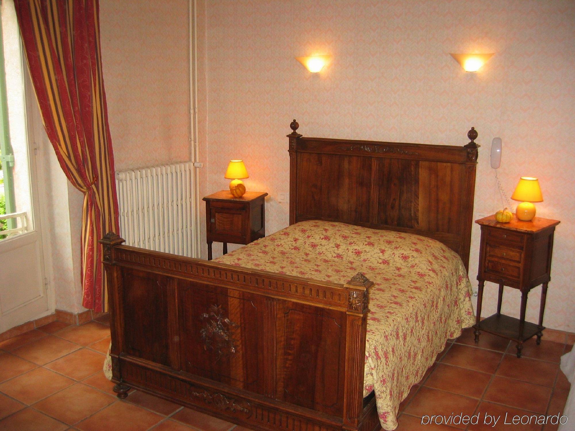 Au Saint Roch - Et Jardin 2*