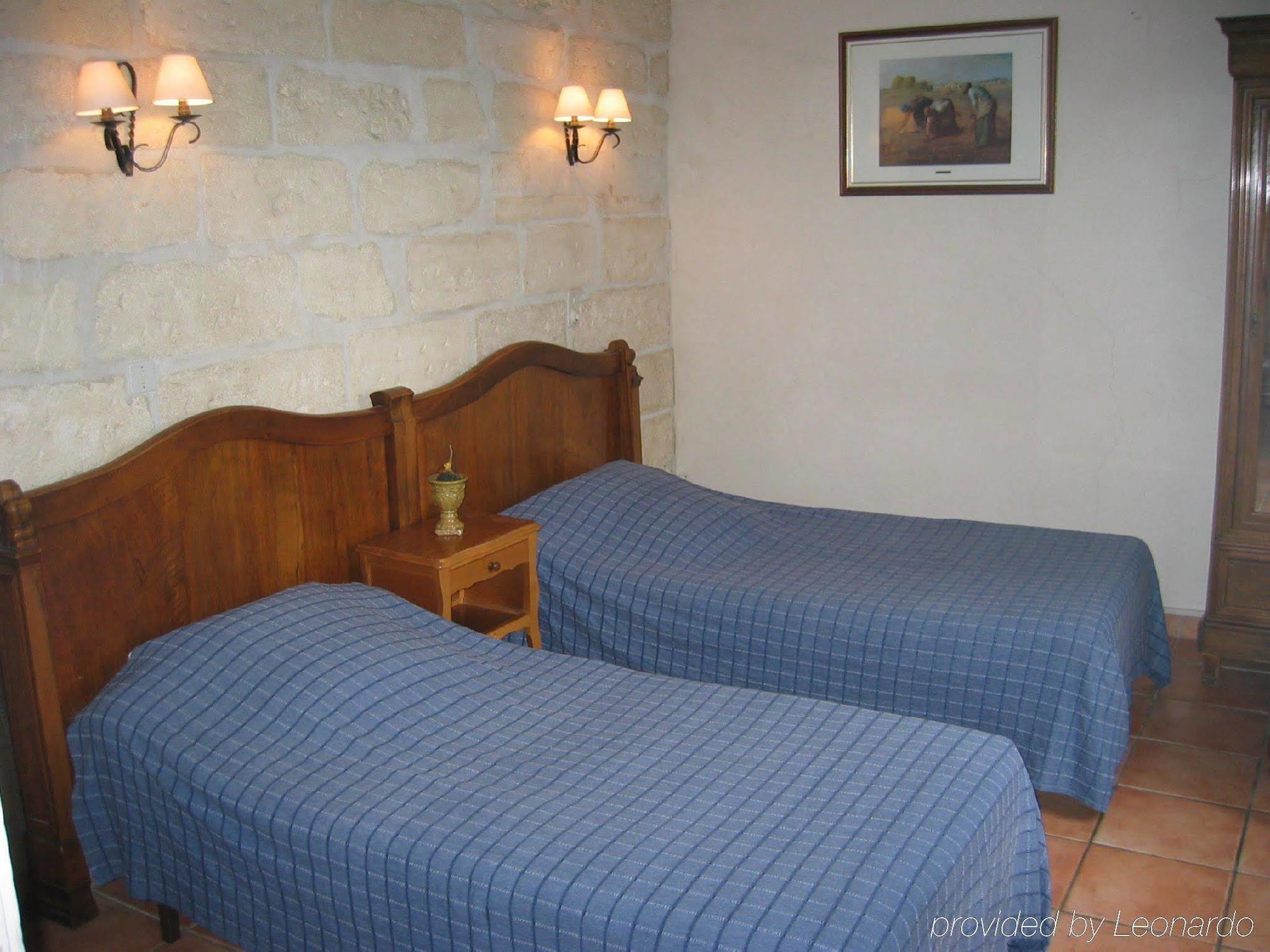 Hotel Au Saint Roch - Et Jardin 2*