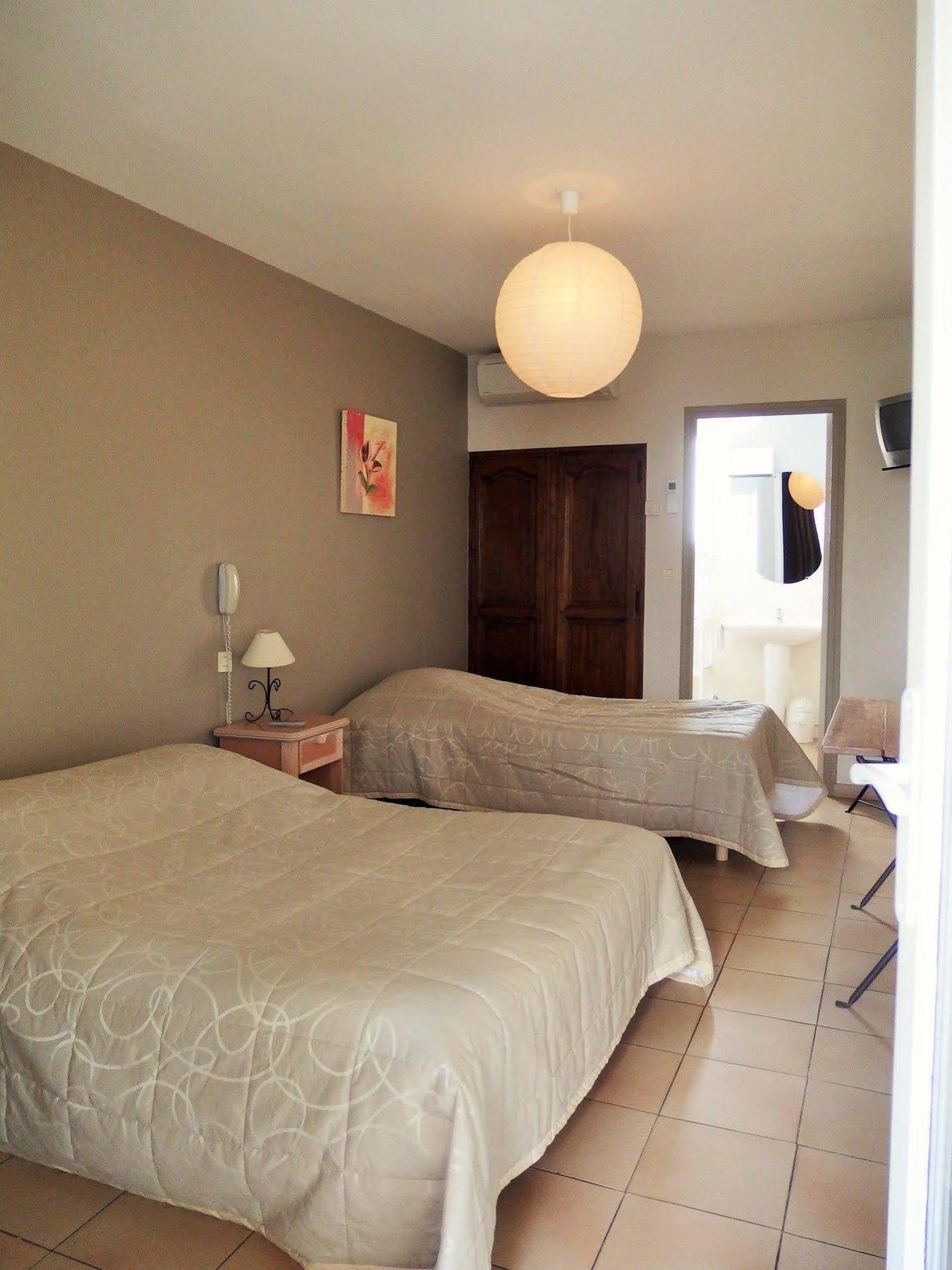 Au Saint Roch - Et Jardin Hotel 2*