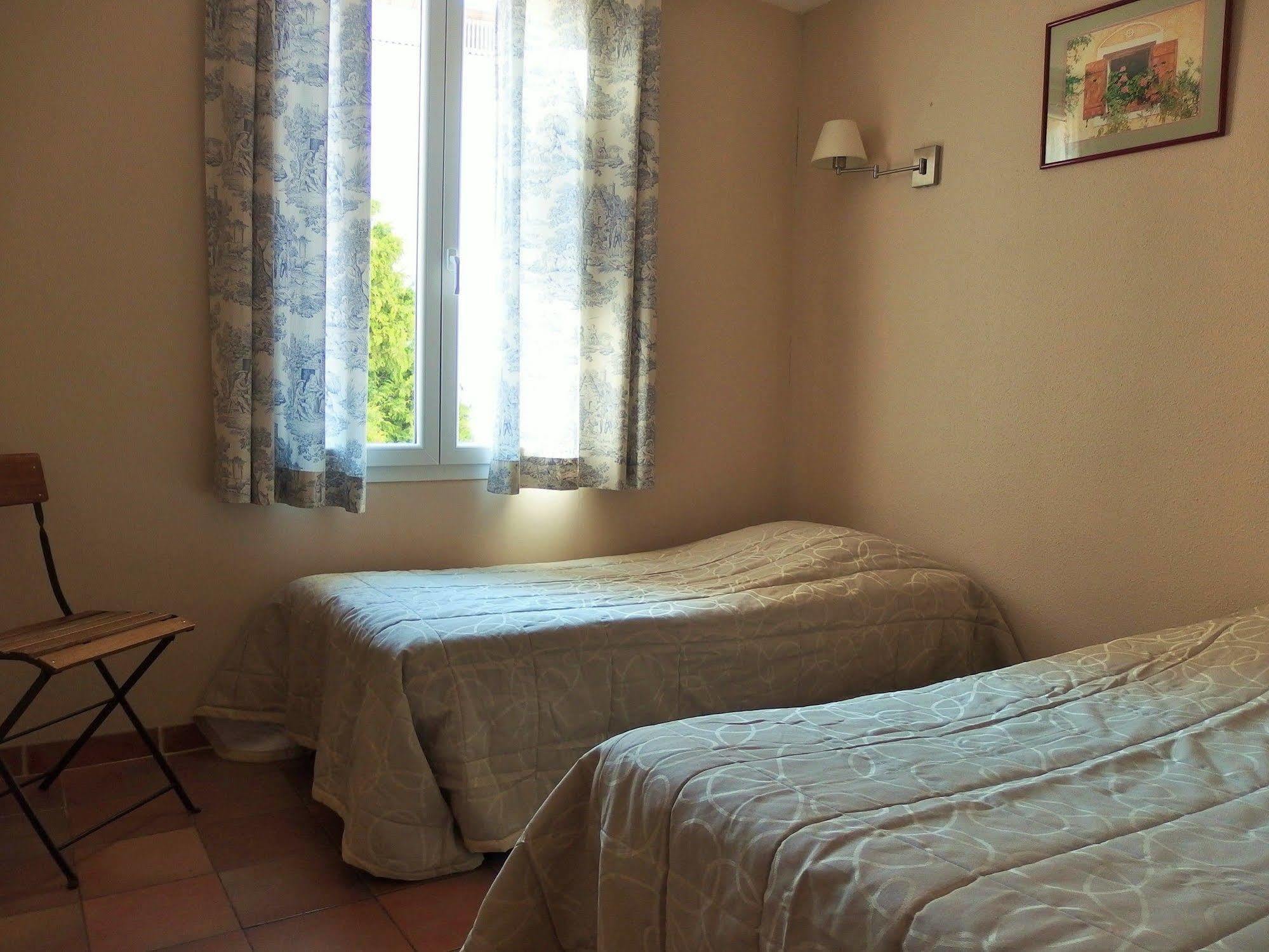 Au Saint Roch - Et Jardin Hotel 2*